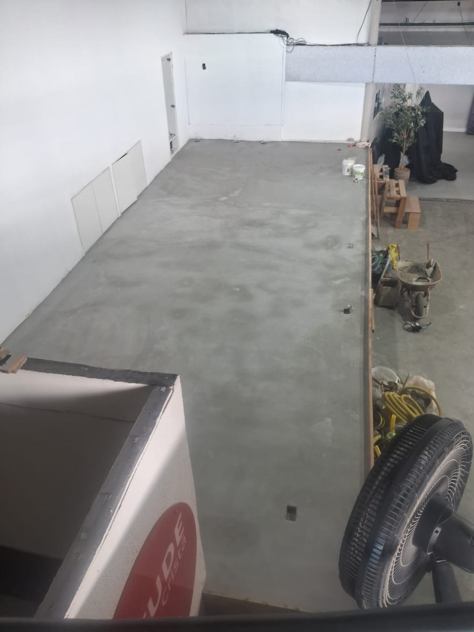 Contrapiso antes da instalação do piso laminado